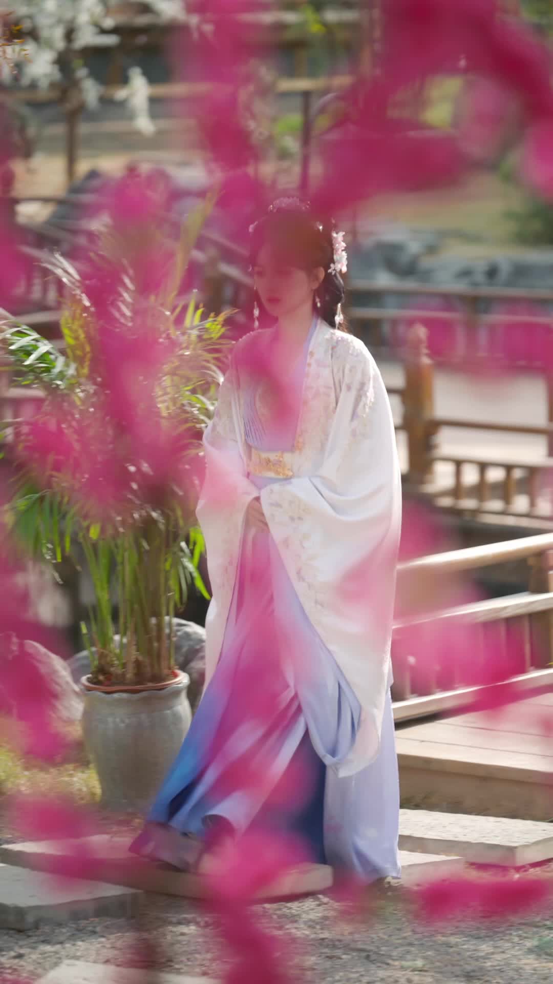 Episode 2 - All Four Husbands Are Done